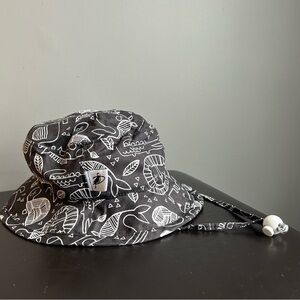 3 for $20 🐣 Puffin Gear Black & White Animal Print UPF 50 Bucket Style Sun Hat